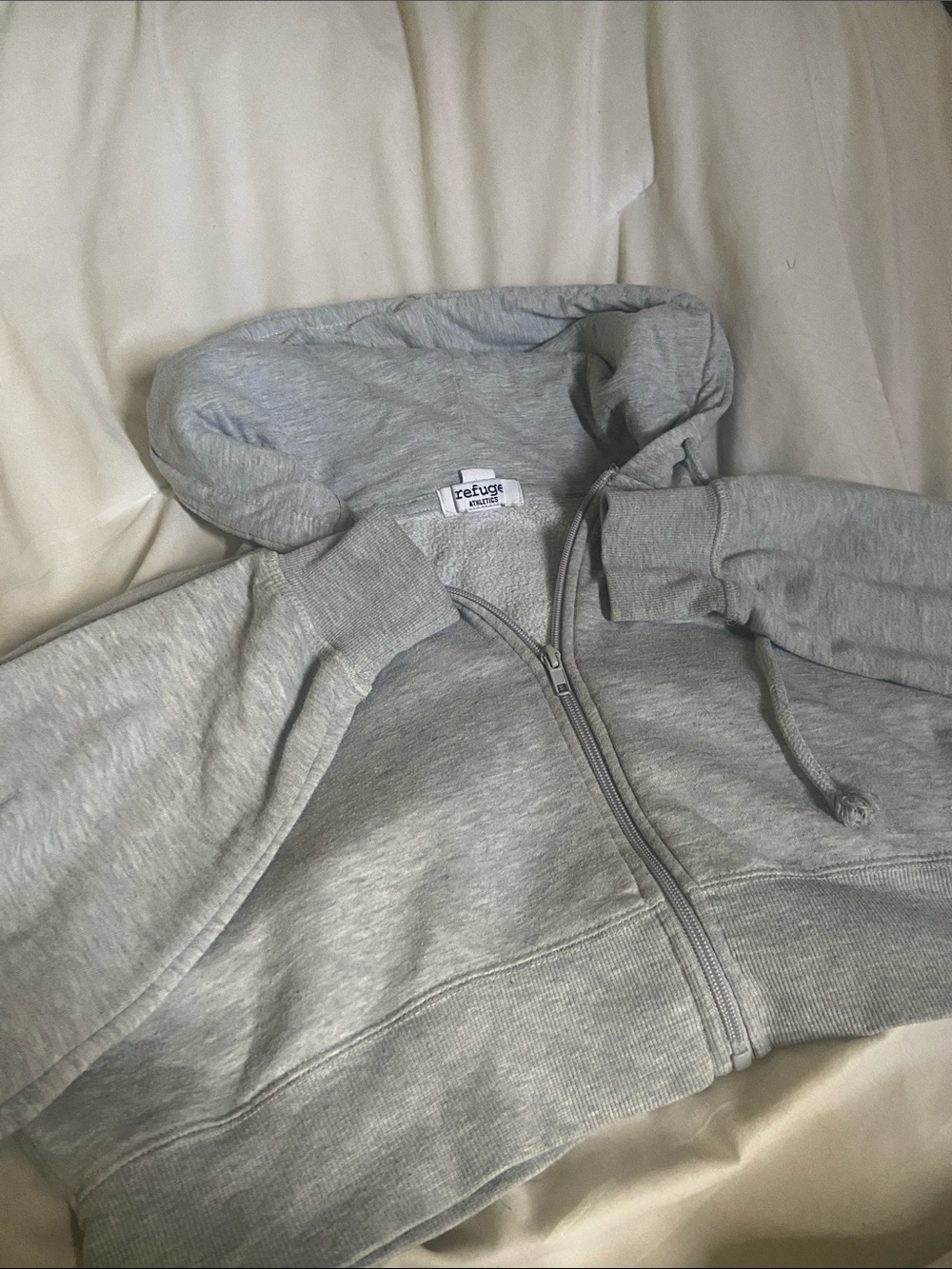refuge women’s Light Gray Full-Zip cropped